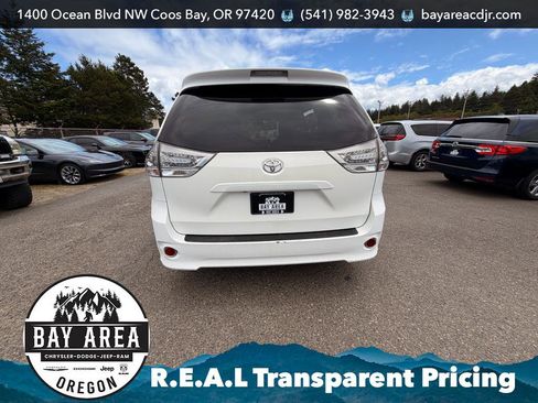 Used 2011 Toyota Sienna SE w/ Preferred Pkg FWD image 5