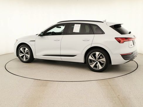 Certified 2024 Audi Q8 e-tron Premium AWD/4WD image 3