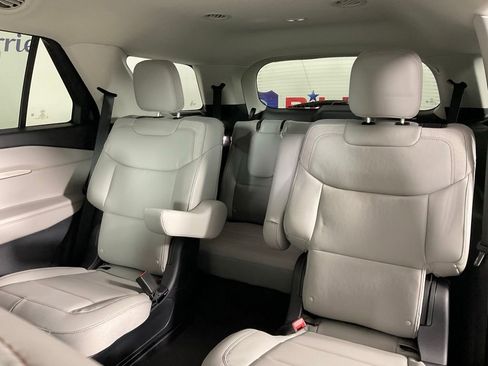 New 2026 Ford Explorer Active w/ Active Comfort Package RWD image 16