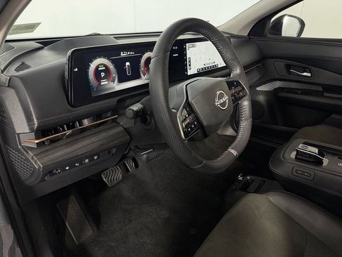 Used 2023 Nissan Ariya AWD image 13