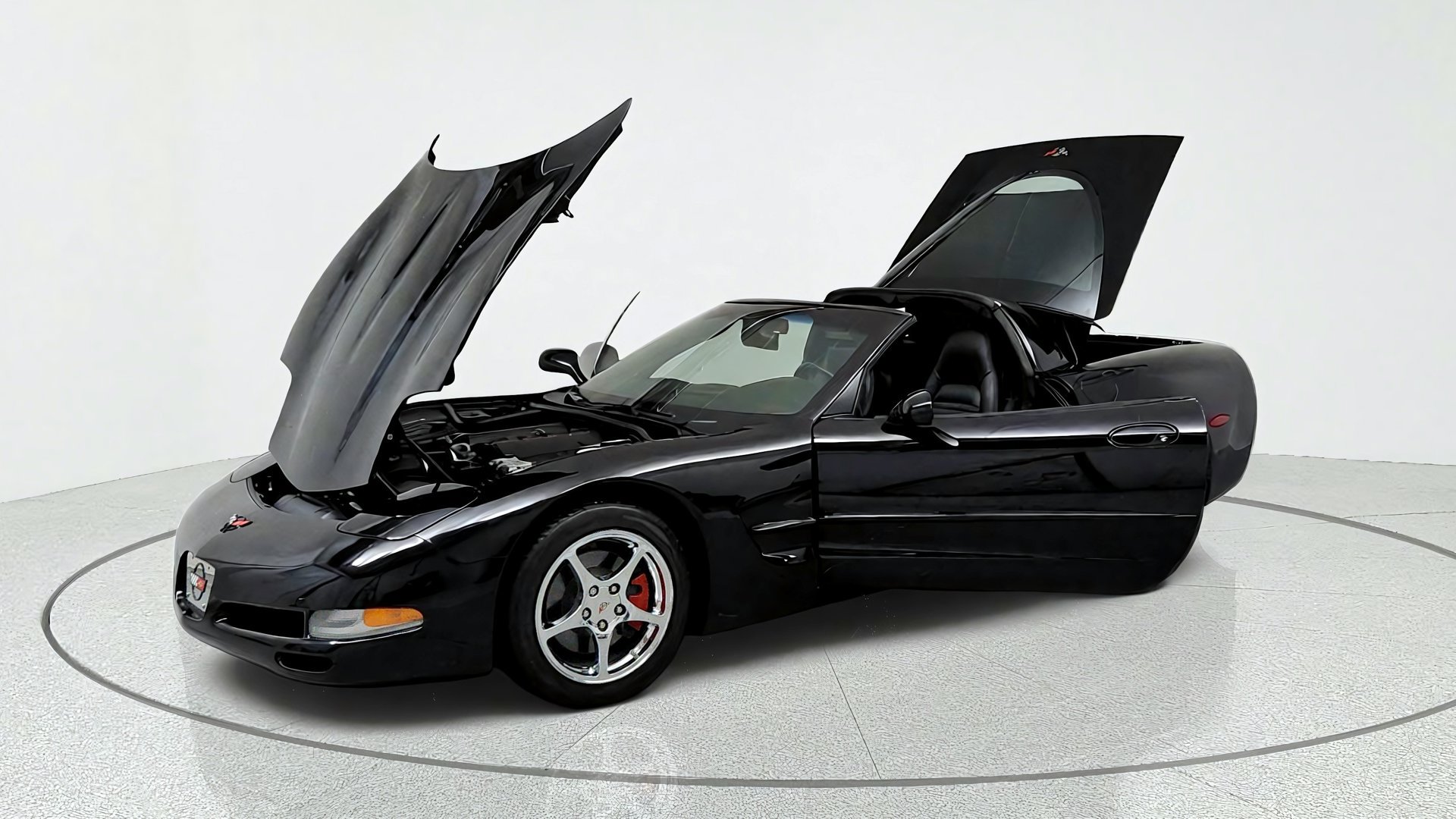 Used 2004 Chevrolet Corvette Coupe RWD image 9