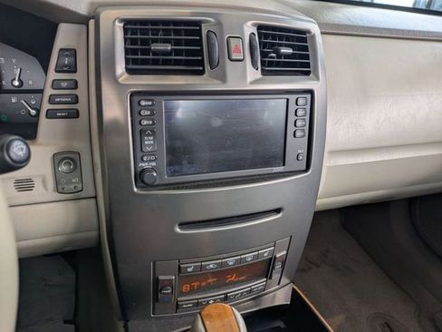 Used 2004 Cadillac XLR image 19