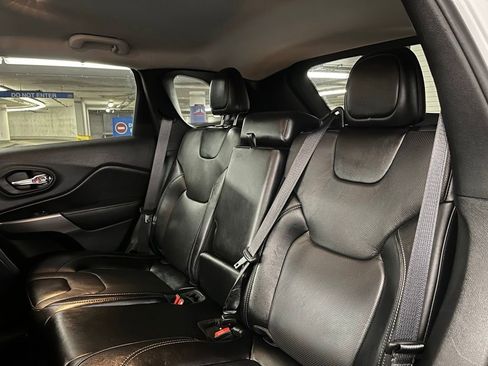 Used 2022 Jeep Cherokee Latitude Lux image 19