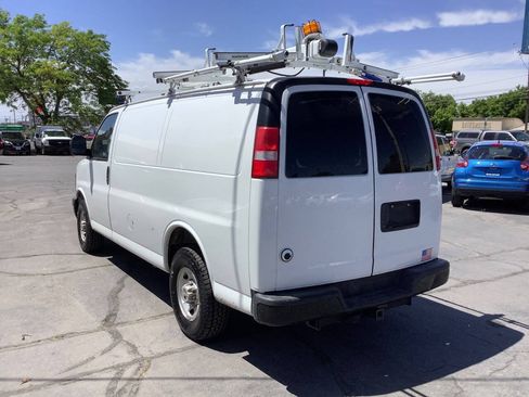 Used 2016 Chevrolet Express 2500 w/ Cold Climate Package RWD image 10
