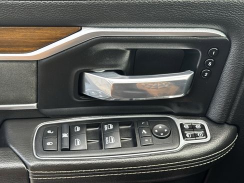 Used 2024 RAM 2500 Laramie image 26