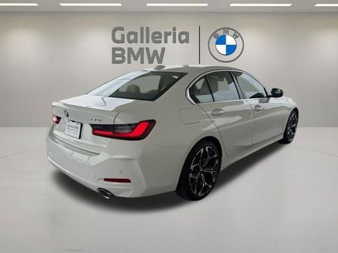 Certified 2025 BMW 330i Sedan w/ Premium Package RWD image 7