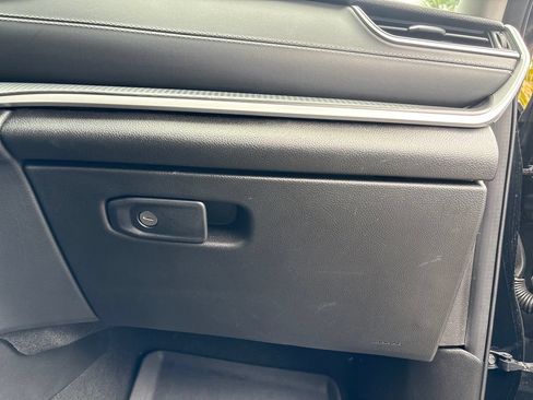 Used 2023 Jeep Grand Cherokee Laredo RWD image 32
