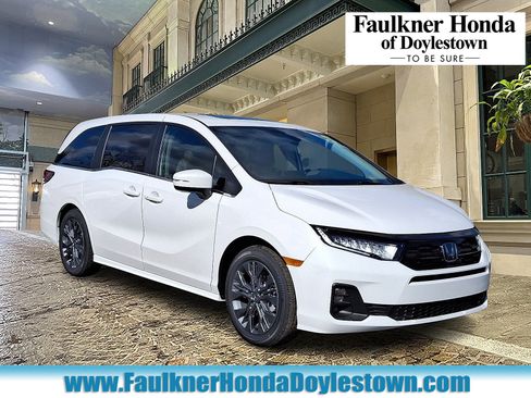 New 2026 Honda Odyssey Touring image 1