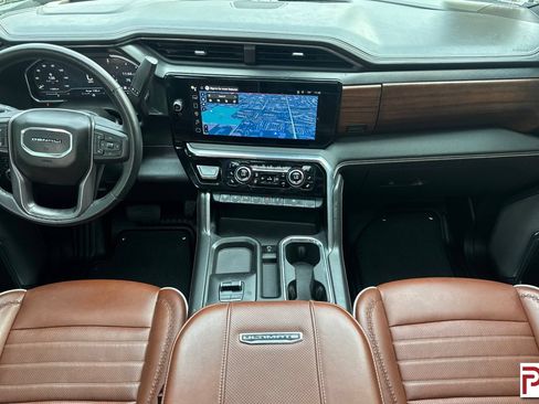 Used 2025 GMC Sierra 3500 Denali Ultimate AWD/4WD image 14