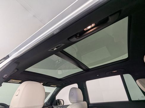 Used 2025 Mercedes-Benz GLS 450 4MATIC image 13