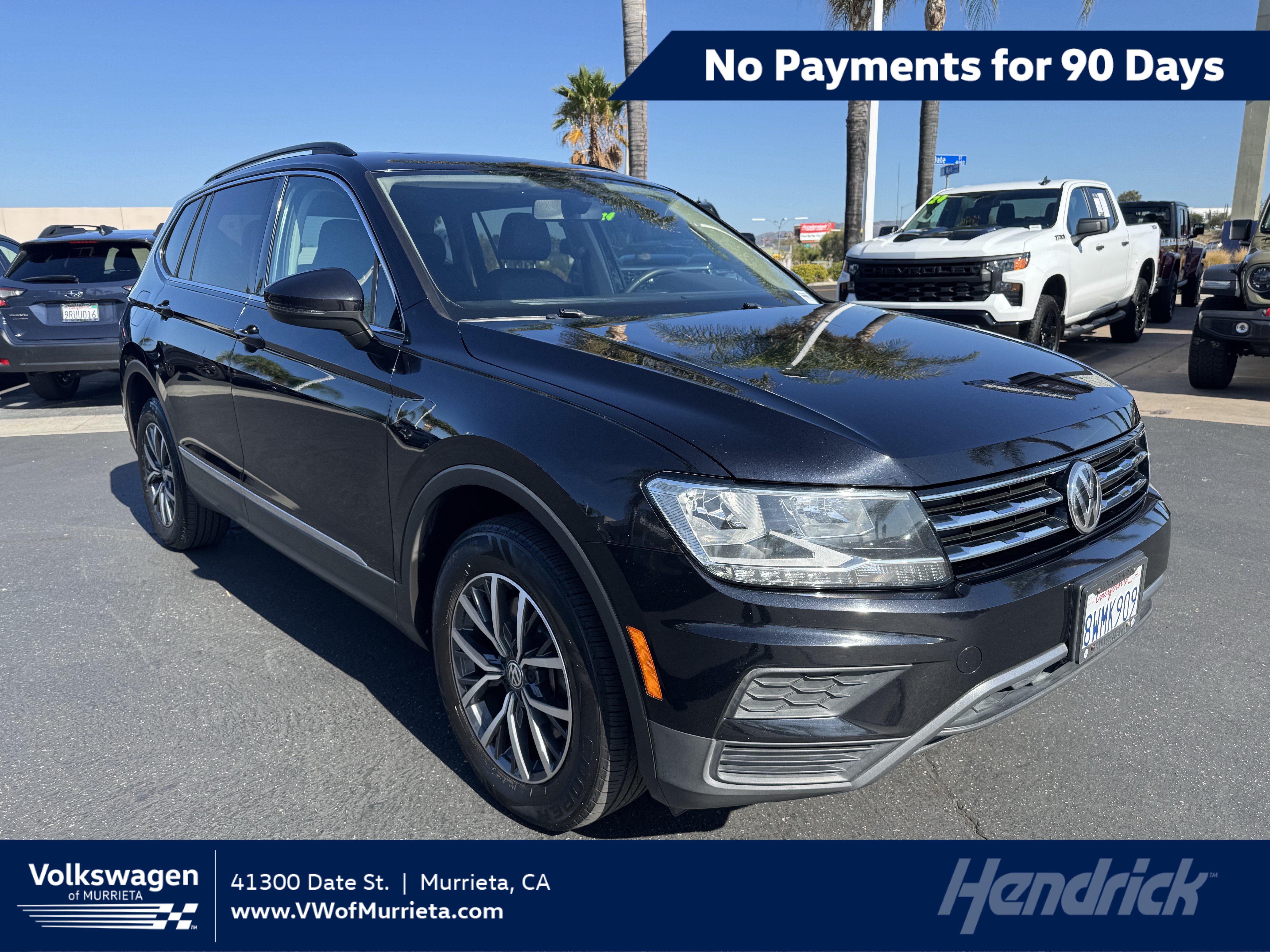 Used 2020 Volkswagen Tiguan SE w/ Panoramic Sunroof Package FWD image 1