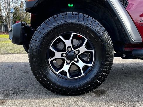 Used 2021 Jeep Wrangler Unlimited Rubicon AWD/4WD image 12