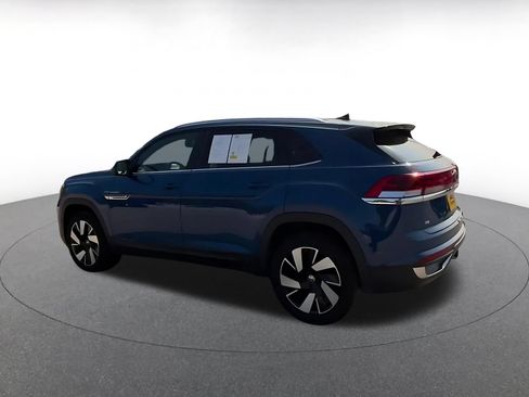 Used 2025 Volkswagen Atlas Cross Sport SE FWD image 10