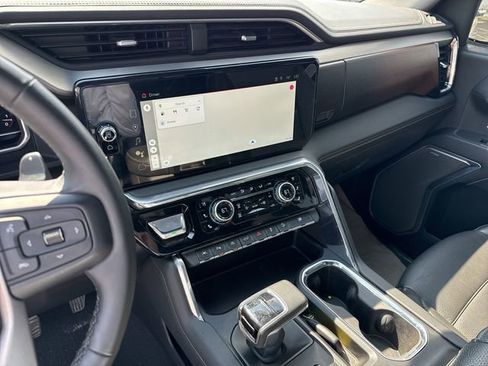 Certified 2024 GMC Sierra 1500 Denali AWD/4WD image 24