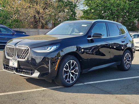 Used 2026 BMW X3 xDrive30 w/ Convenience Package AWD/4WD image 3