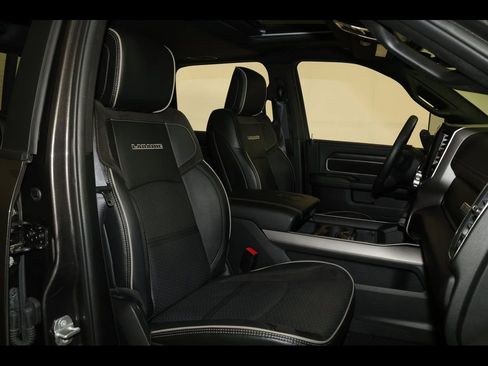 Used 2024 RAM 3500 Laramie w/ Night Edition image 35