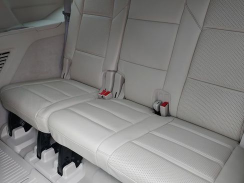 Used 2024 Cadillac Escalade Sport Platinum w/ LPO, ONYX Package AWD/4WD image 25