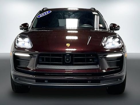 Used 2023 Porsche Macan Turbo AWD/4WD image 2