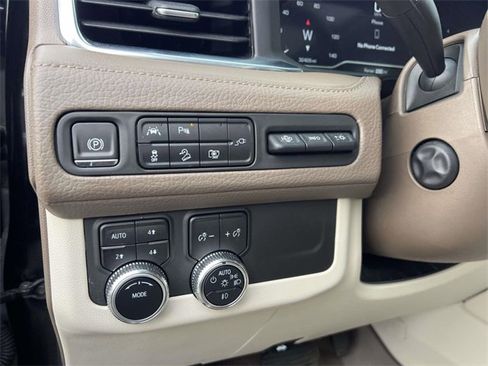 Certified 2022 GMC Yukon Denali image 25