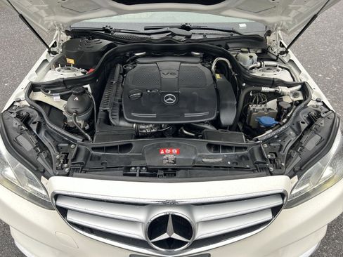 Used 2014 Mercedes-Benz E 350 4MATIC Sedan image 27