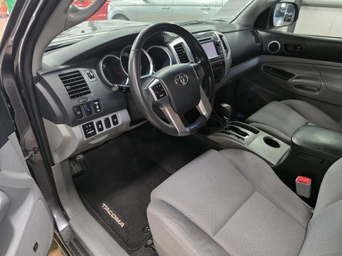 Used 2012 Toyota Tacoma 4x4 Double Cab w/ TRD Sport Pkg image 9