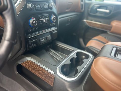 Used 2022 Chevrolet Silverado 3500 High Country w/ LPO, Hitch Package AWD/4WD image 10