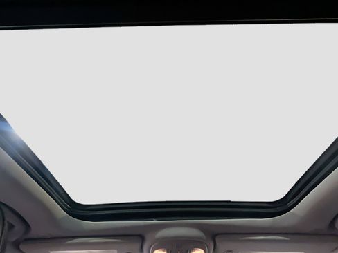 Used 2021 Jeep Compass Trailhawk w/ Sun and Sound Group image 16