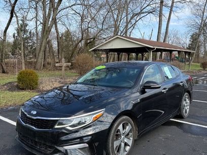 Used 2019 Kia Optima S w/ S Panoramic Sunroof Package