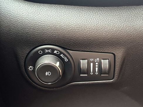 Certified 2025 Jeep Compass Limited AWD/4WD image 27