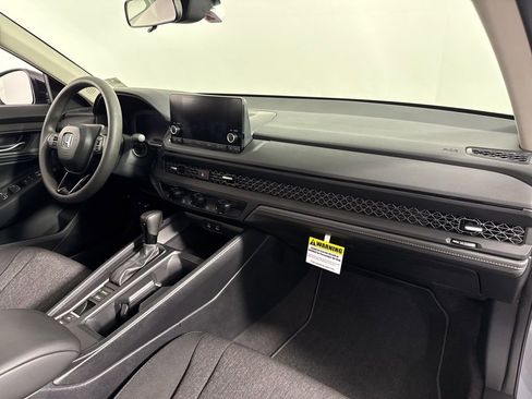 New 2025 Honda Accord SE image 22
