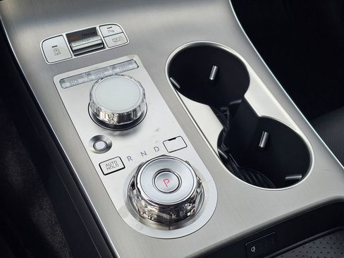 New 2026 Genesis GV70 2.5T Advanced AWD/4WD image 19