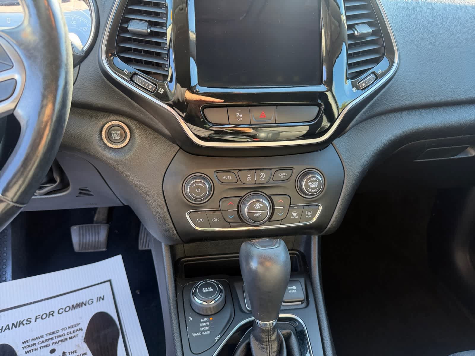 Used 2020 Jeep Cherokee Limited AWD/4WD image 20