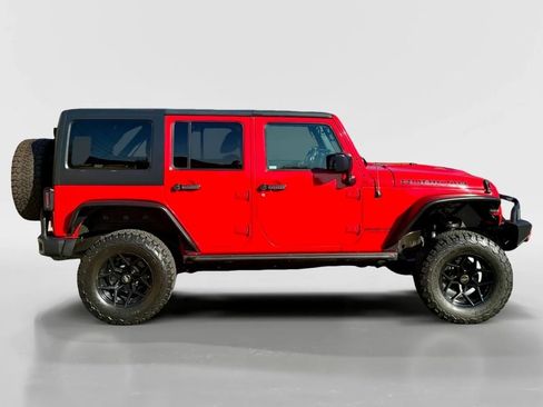 Used 2016 Jeep Wrangler Unlimited Rubicon image 6