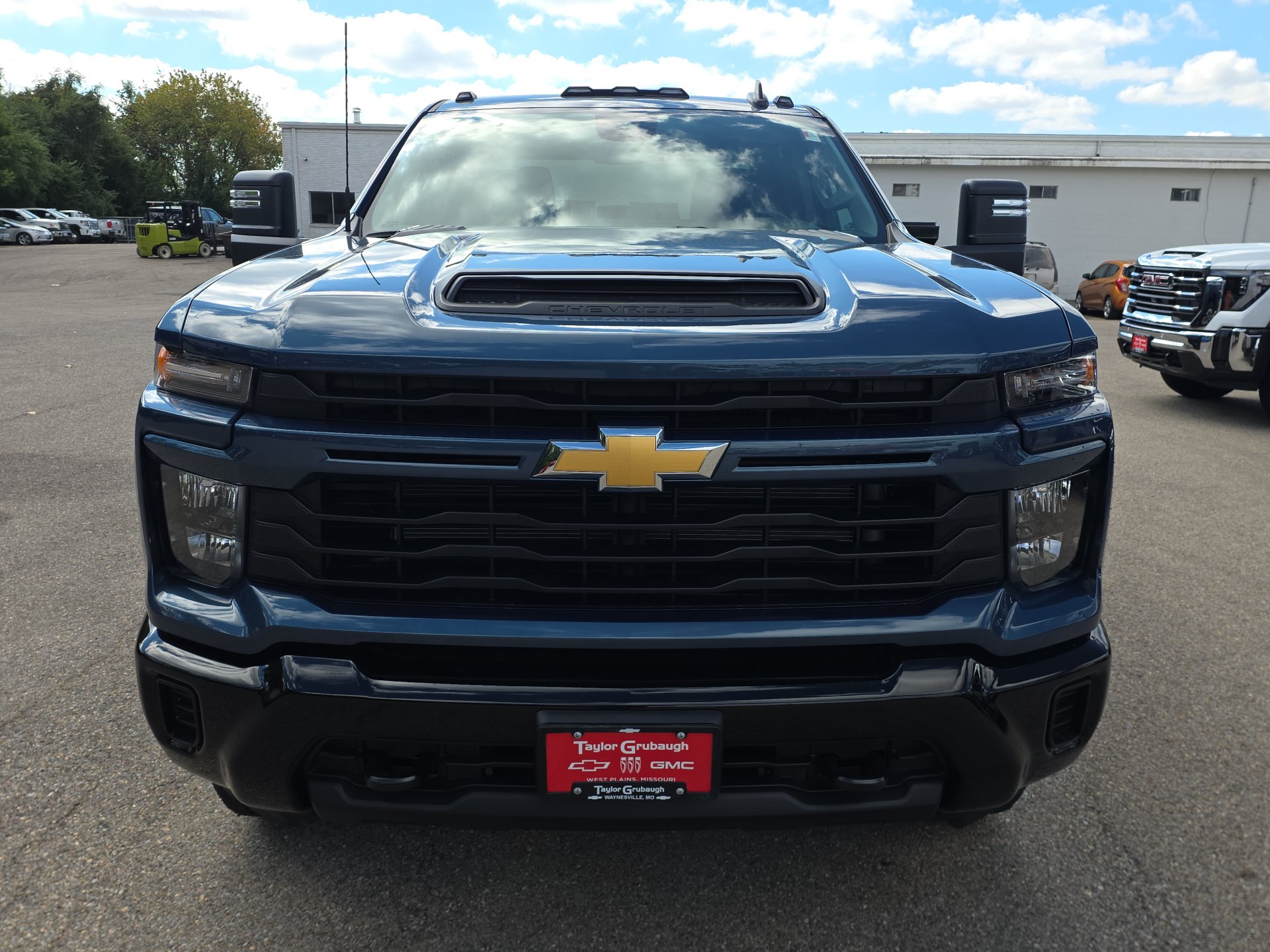 New 2026 Chevrolet Silverado 2500 Custom AWD/4WD image 3
