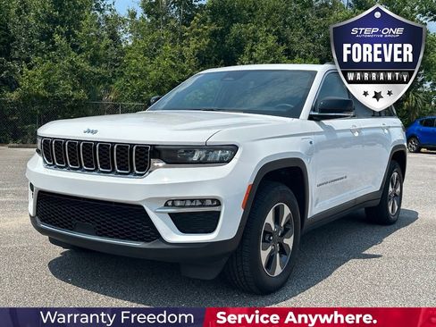 Used 2024 Jeep Grand Cherokee Limited 4xe AWD/4WD image 2