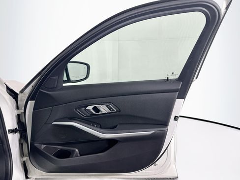 Used 2019 BMW 330i Sedan w/ Convenience Package RWD image 33