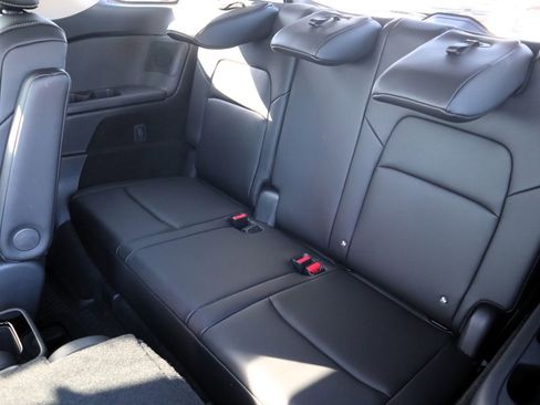 New 2026 Nissan Pathfinder SL w/ SL Premium Package image 10