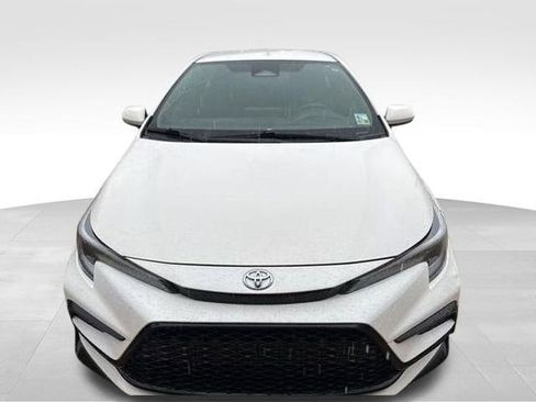 Used 2023 Toyota Corolla SE image 2