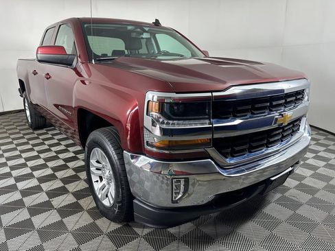 Used 2017 Chevrolet Silverado 1500 LT w/ All Star Edition AWD/4WD image 7