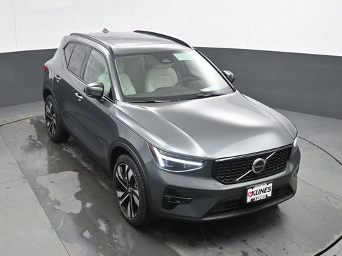 New 2026 Volvo XC40 B5 Ultra w/ Climate Package AWD/4WD image 34
