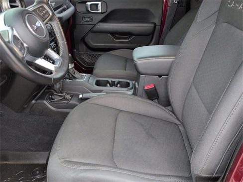 Certified 2022 Jeep Wrangler Unlimited Sahara w/ LED Lighting Group image 12