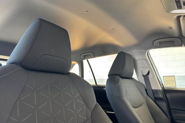 Certified 2025 Toyota RAV4 XLE AWD/4WD image 21