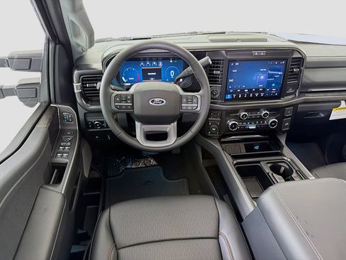 New 2026 Ford F250 Lariat w/ Black Appearance Package AWD/4WD image 25