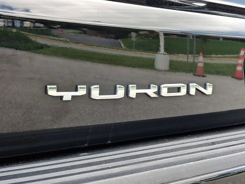 Used 2024 GMC Yukon Denali AWD/4WD image 38
