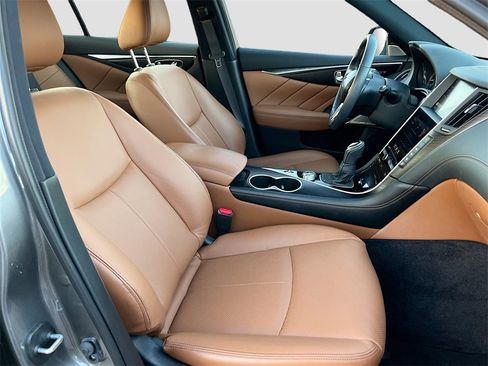 Used 2024 INFINITI Q50 Sensory image 30