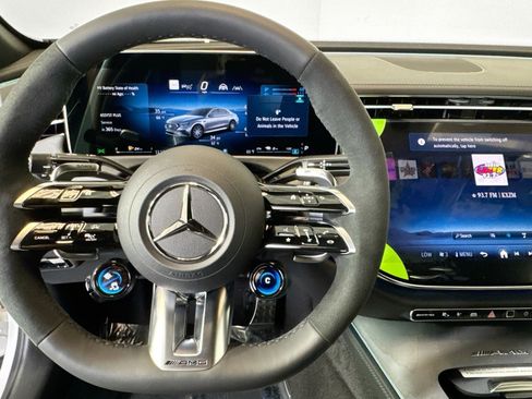 New 2026 Mercedes-Benz E 53 AMG e 4MATIC Sedan image 11