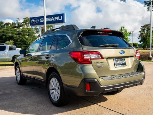 Used 2019 Subaru Outback 2.5i Premium AWD/4WD image 4