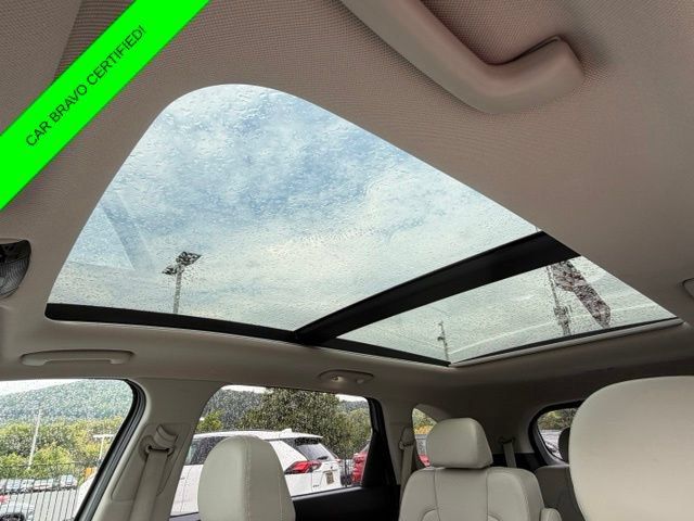 Used 2023 Kia Sorento SX FWD image 6