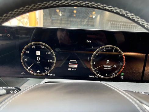 Used 2025 INFINITI QX80 Sensory image 32