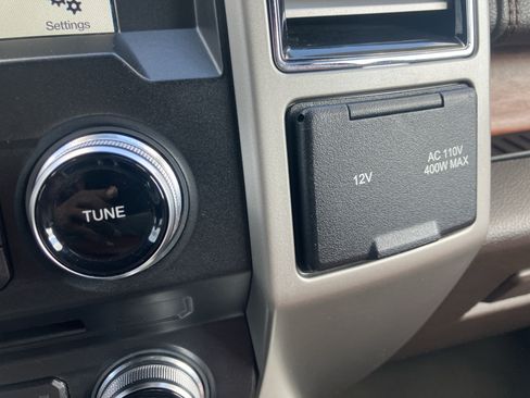 Used 2018 Ford F150 King Ranch w/ Equipment Group 601A Luxury AWD/4WD image 30